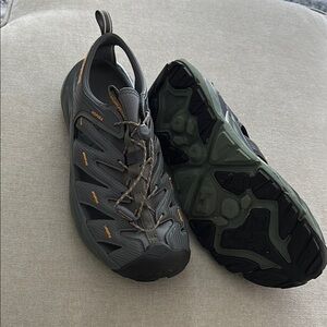 Hoka Men's Sandals in Dark Green and Black